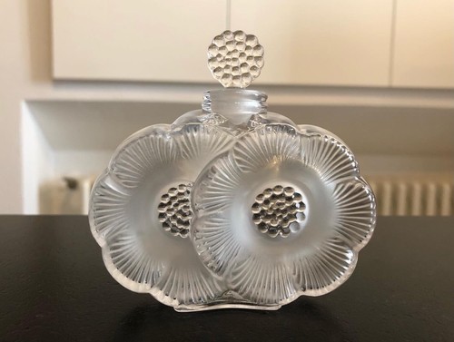 Lalique deux fleur perfume - fleur,